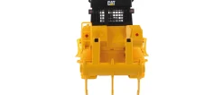 1:24 RC Cat® AT D7E Track Type Tractor