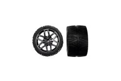 2 rear wheels with rims